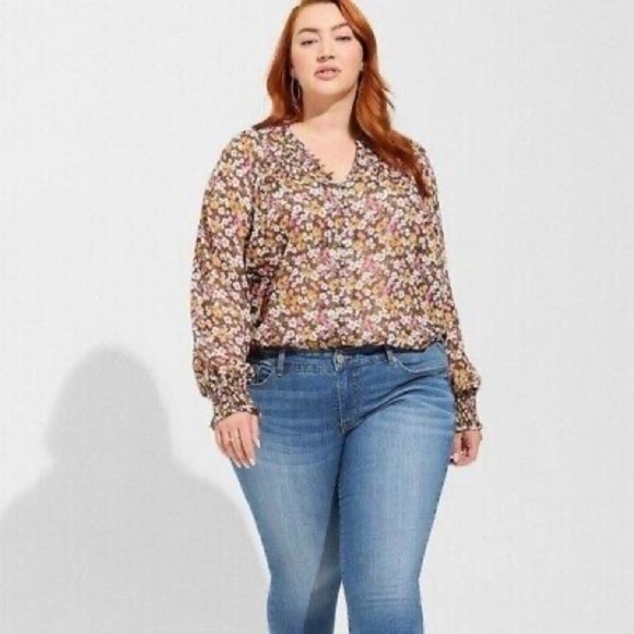 torrid Tops - Torrid Floral Crinkle Chiffon Smocked Blouson Long Sleeve Blouse Size 0 (k11)